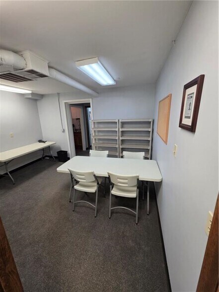 More Photos Of 6303 King Hill Ave, Saint Joseph Office For Sale