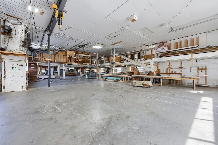 More Photos Of 197 Pencroft Dr N, Holtwood Industrial For Sale