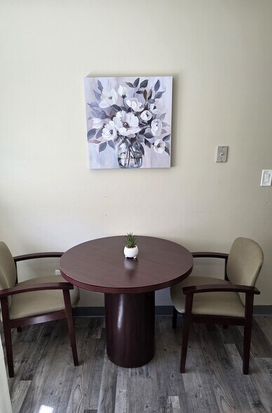 More Photos Of 366 S Main St, Cheshire Office For Lease