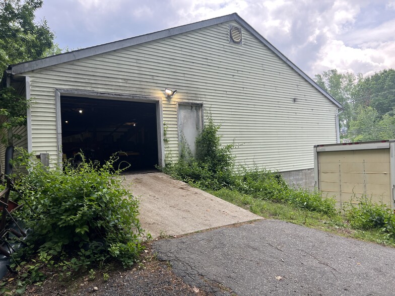 More Photos Of 71 Worcester Road, Charlton Auto Dealership For Sale