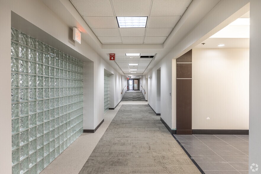 More Photos Of 480 Vantage Pt, Miamisburg Medical For Lease