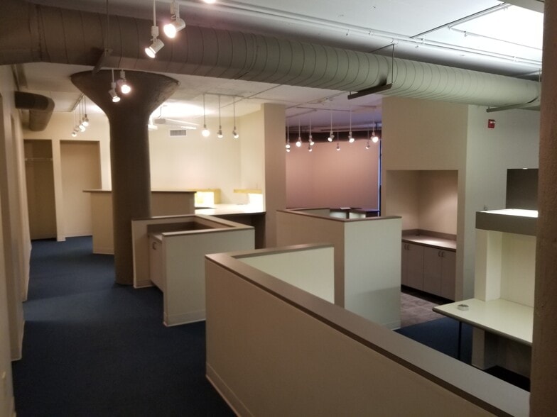 More Photos Of 1230 W Morehead St, Charlotte Loft Creative Space For Lease
