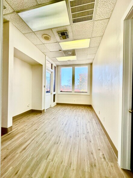 More Photos Of 717 Dolorosa St, San Antonio Office For Lease