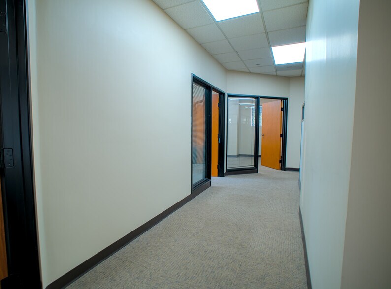 More Photos Of 1611 E 4th St, Santa Ana Loft Creative Space For Lease