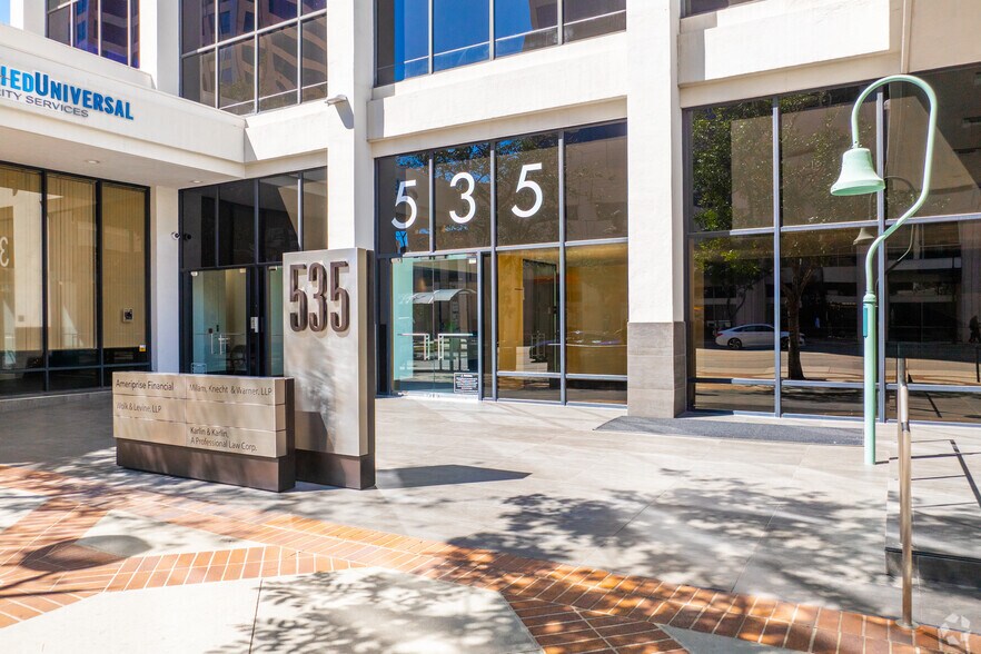 More Photos Of 535 N Brand Blvd, Glendale Office For Lease