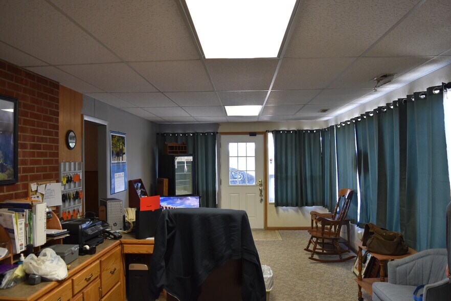 More Photos Of 702 KS-27, Sharon Springs Hotel For Sale