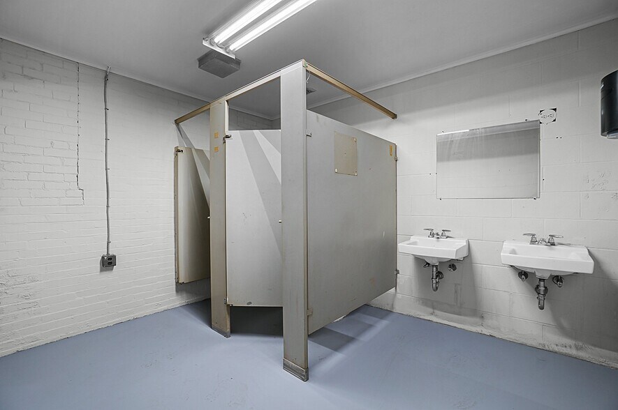 More Photos Of 2601 Ohio Ave, Saint Louis Manufacturing For Sale