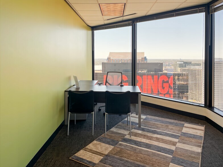 More Photos Of 1100 Poydras St, New Orleans Coworking Space