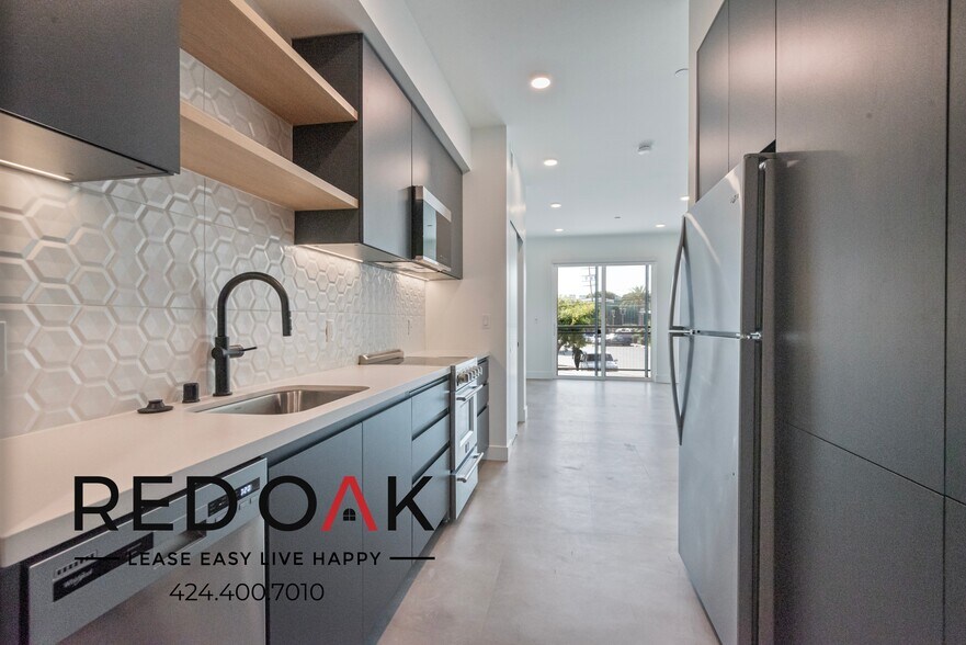 More Photos Of 3450 W 43rd St, Los Angeles Apartments For Lease