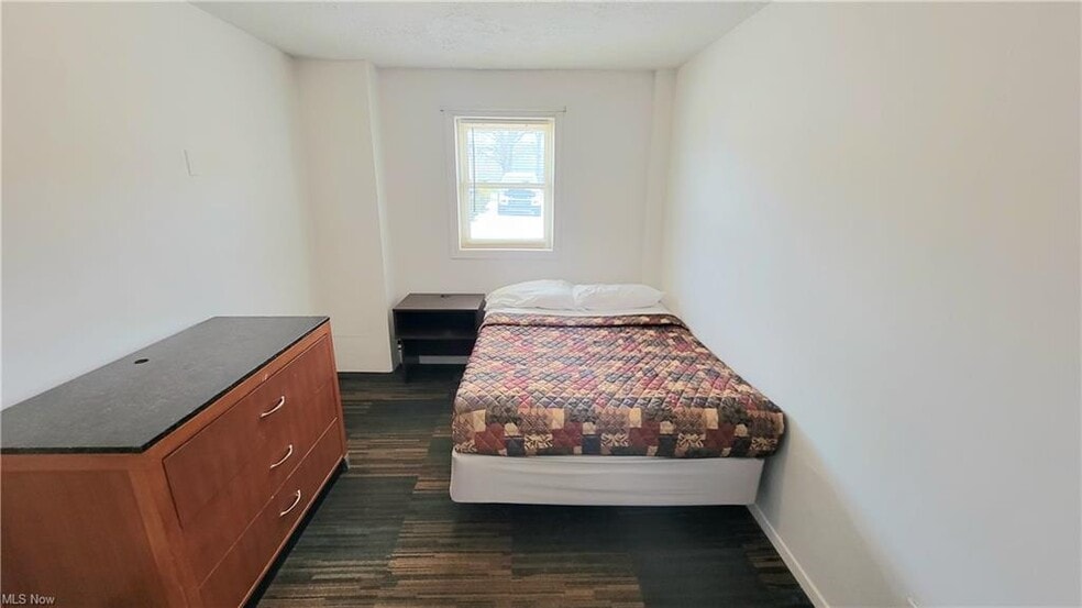 More Photos Of 3537 Liberty Ave, Vermilion Hotel For Sale