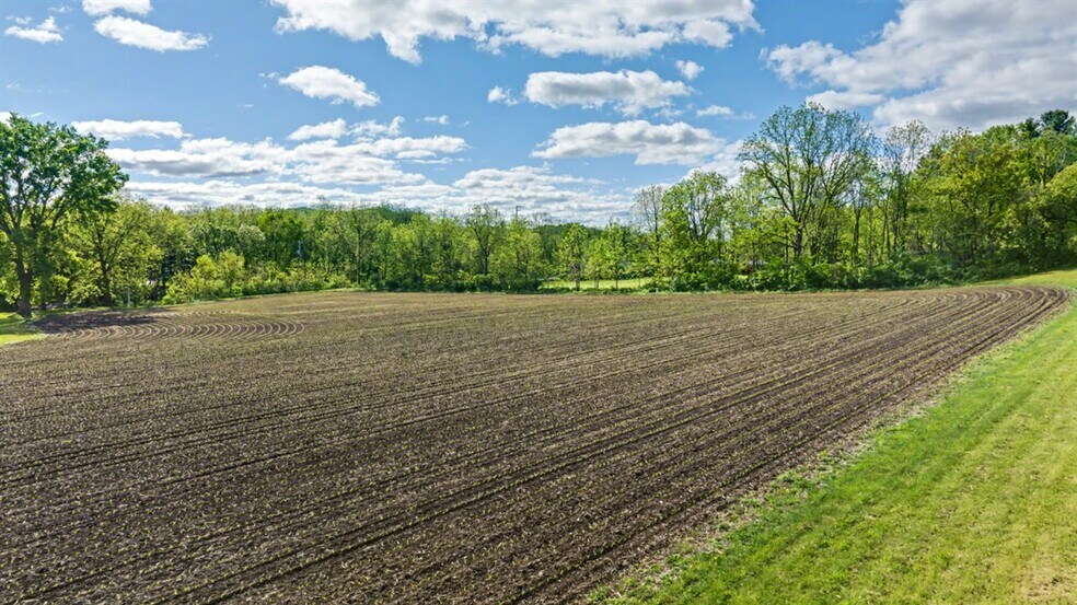More Photos Of 16771 S 15th St, Galesville Warehouse For Sale
