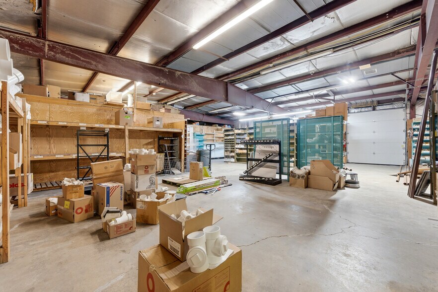 More Photos Of 534 Virginia Ave, Fairmont Freestanding For Sale