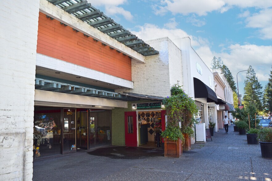 More Photos Of 640 4th St, Santa Rosa Storefront For Sale