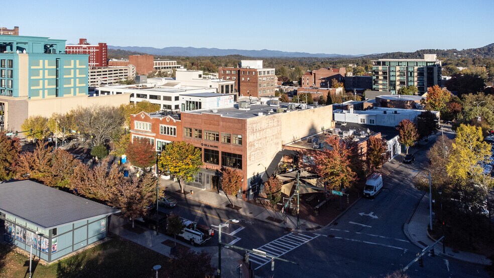 More Photos Of 124 College St, Asheville Office Residential For Sale