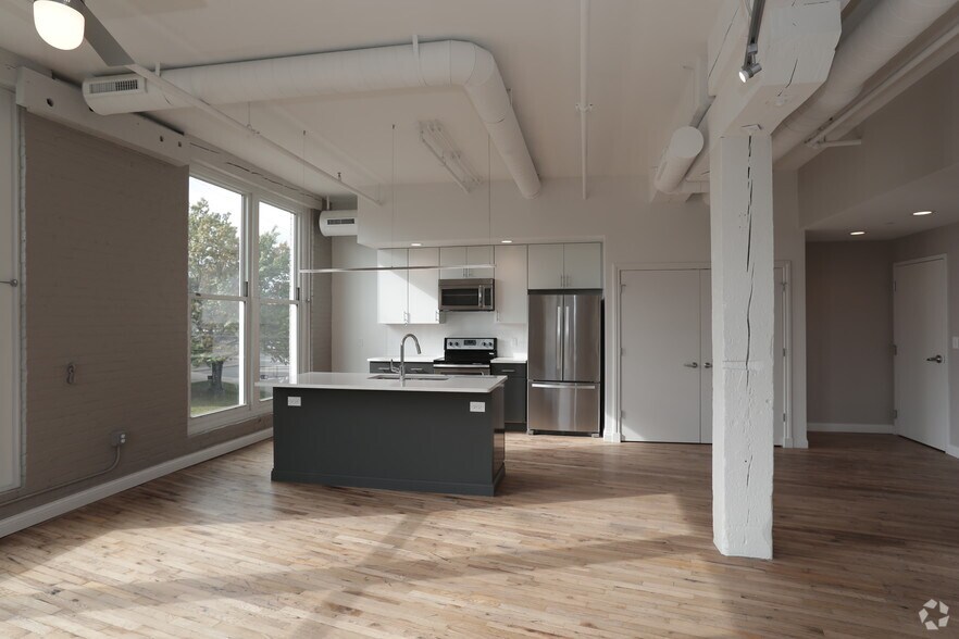 More Photos Of 2658 Scranton Rd, Cleveland Apartments For Lease