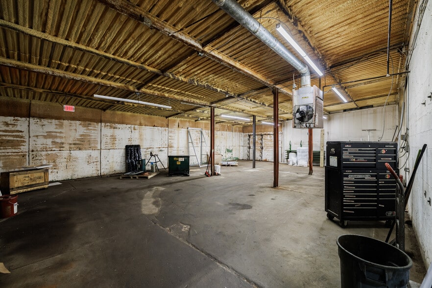 More Photos Of 100 Pixley Industrial Pky, Rochester Manufacturing For Sale