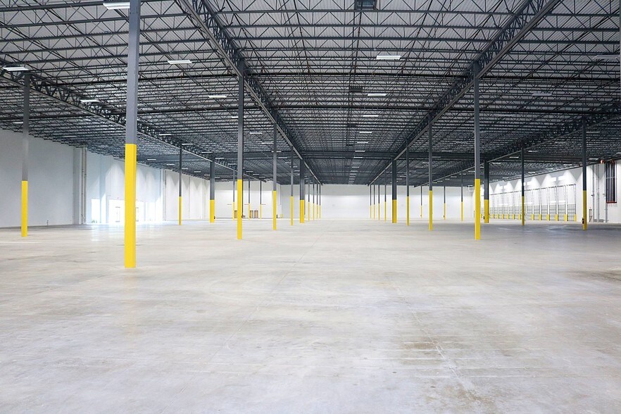 More Photos Of 3001 W Copans Rd, Pompano Beach Warehouse For Lease