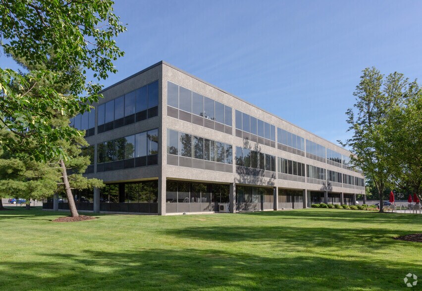 More Photos Of 800 Lanidex Plz, Parsippany Unknown For Lease