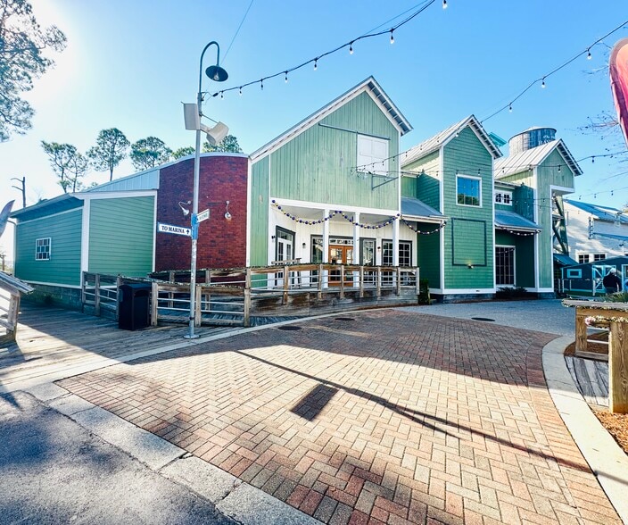 More Photos Of 109 Cannery Ln, Miramar Beach Restaurant For Lease