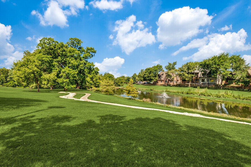 More Photos Of 4201 Marsh Ln, Carrollton Office For Sale