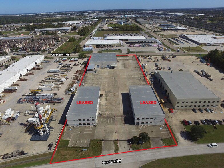 More Photos Of 18155 Chisholm Trl, Houston Warehouse For Lease