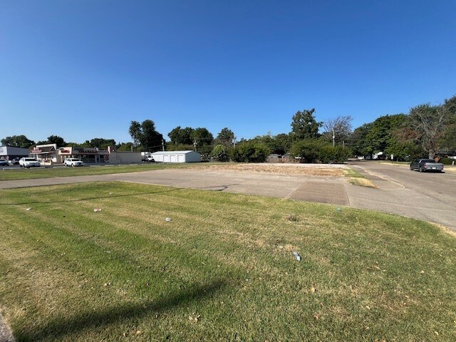 More Photos Of 211 S Green River Rd, Evansville Land For Sale