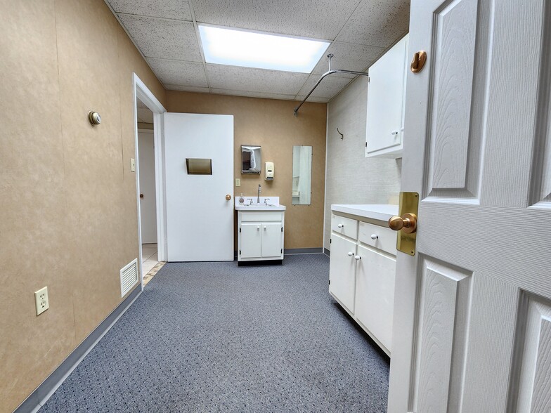 More Photos Of 339 E Antietam St, Hagerstown Office For Lease