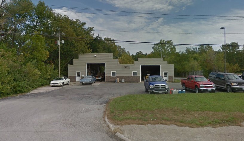 More Photos Of 1009 N State Route 291, Liberty Warehouse For Sale