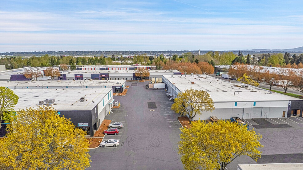 More Photos Of 5743 NE Columbia Blvd, Portland Unknown For Lease