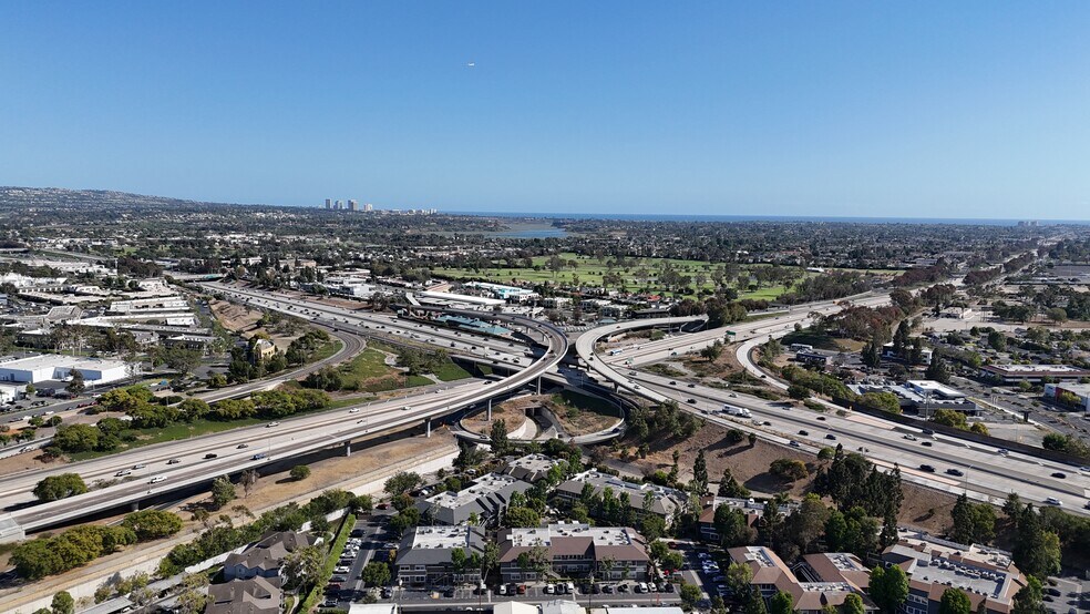 More Photos Of 2900 Bristol St, Costa Mesa Office For Sale