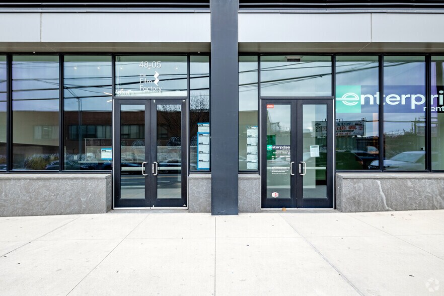 More Photos Of 4805 Metropolitan Ave, Ridgewood Light Distribution For Lease