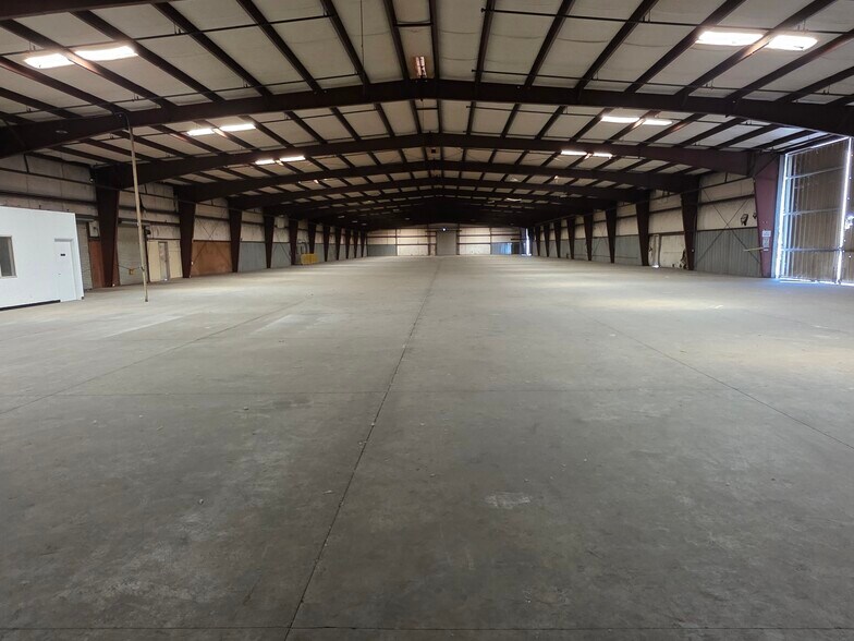 More Photos Of 13290 Contractors Dr, Chico Manufacturing For Lease