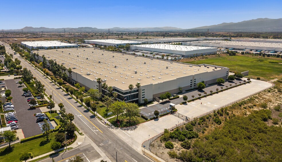 More Photos Of 6711 Bickmore Ave, Chino Distribution For Lease