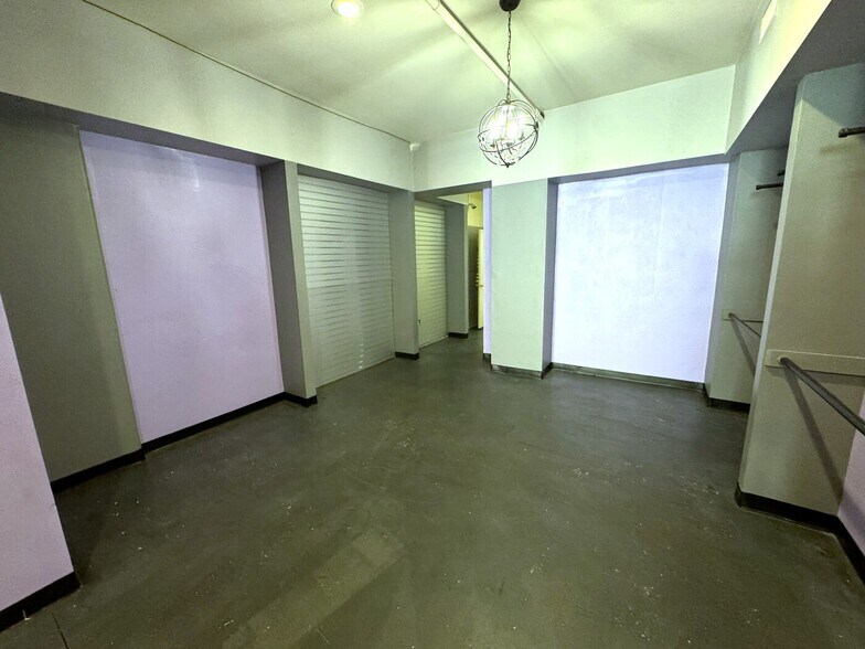 More Photos Of 800-810 S Los Angeles St, Los Angeles Freestanding For Lease