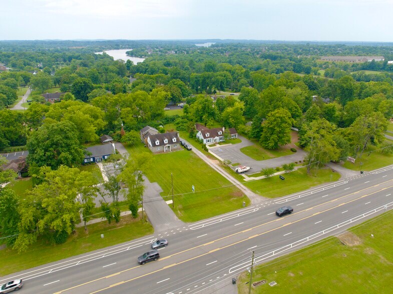 More Photos Of 1189 Nashville Pike, Gallatin Office For Sale