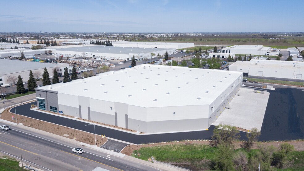 More Photos Of 4810 Fite Ct, Stockton Warehouse For Lease