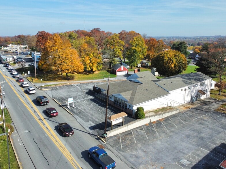 More Photos Of 915 N Hanover St, Elizabethtown Medical For Sale