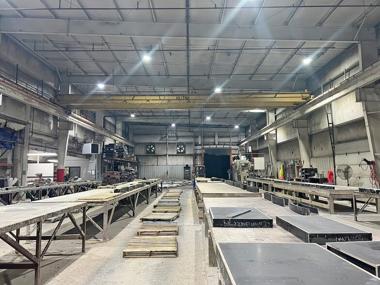 More Photos Of 711 Beaver Rd, Girard Warehouse For Sale