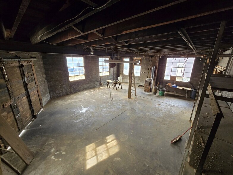 More Photos Of 547-549 E Mahoning St, Punxsutawney Storefront Retail Residential For Sale