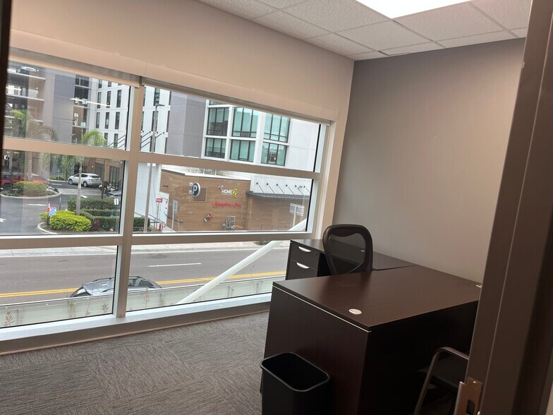 More Photos Of 1120 E Kennedy Blvd, Tampa Office For Sale
