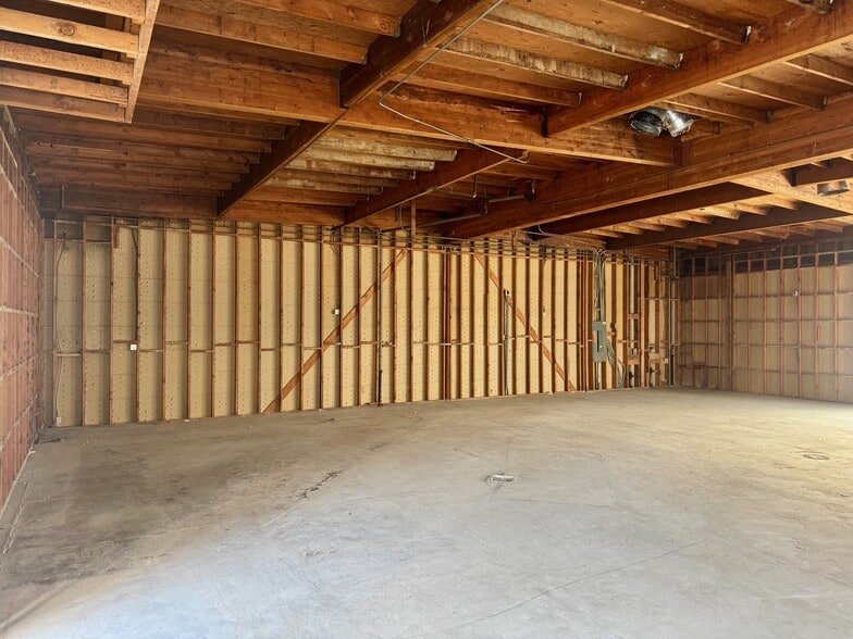 More Photos Of 5201-5220 E Pacific Coast Hwy, Long Beach Unknown For Lease