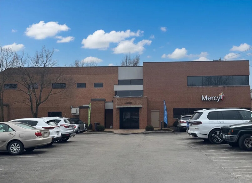 Primary Photo Of 3915 Watson Rd, Saint Louis Medical For Lease