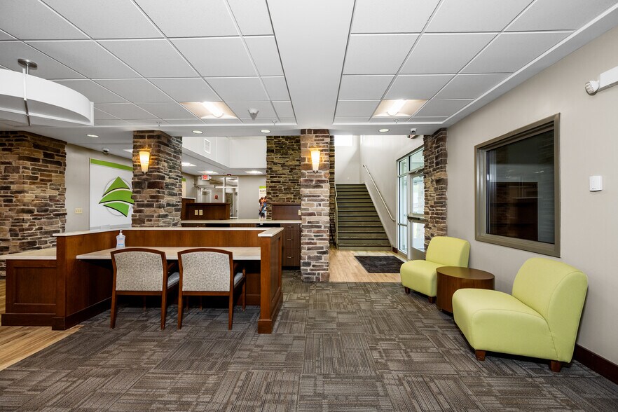 More Photos Of 3020 Orchard Park Rd, Buffalo Office For Sale
