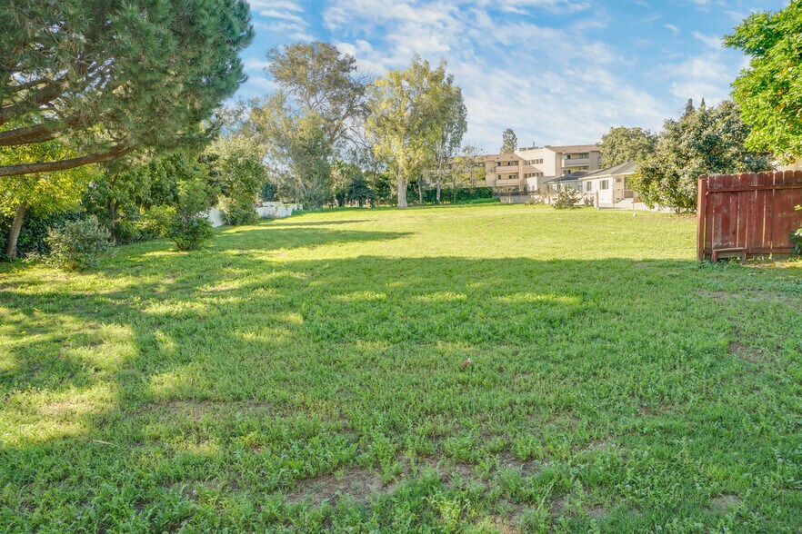 More Photos Of 4812 Live Oak St, Cudahy Land For Sale