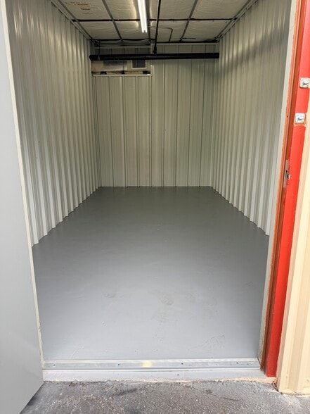 More Photos Of 540 N State Road 434, Altamonte Springs Self Storage For Sale
