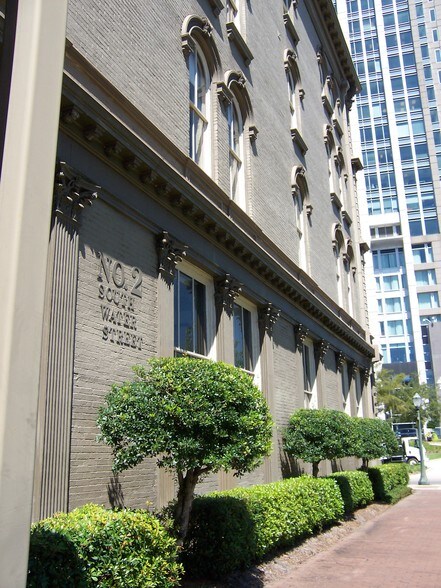 More Photos Of 2 S Water St, Mobile Office For Sale