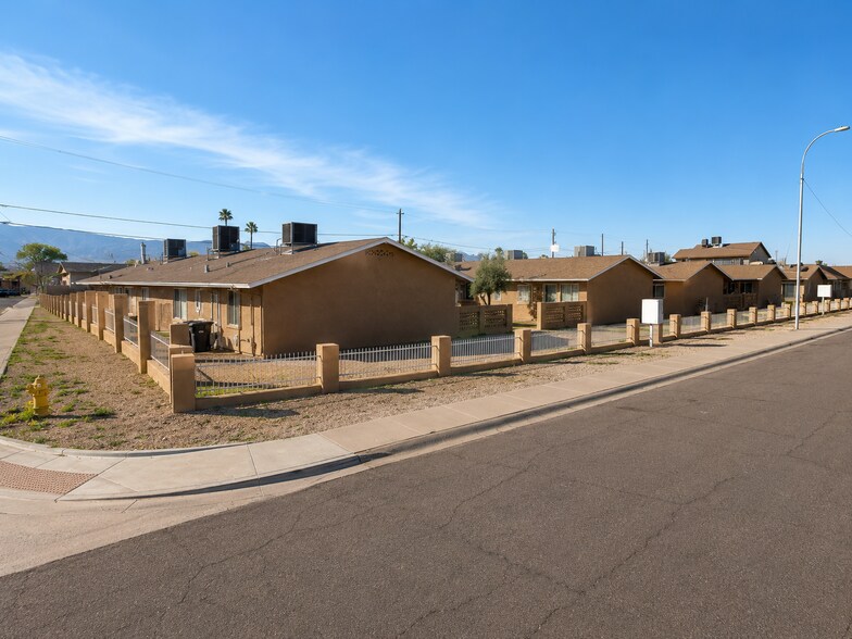 More Photos Of , Phoenix Multifamily For Sale