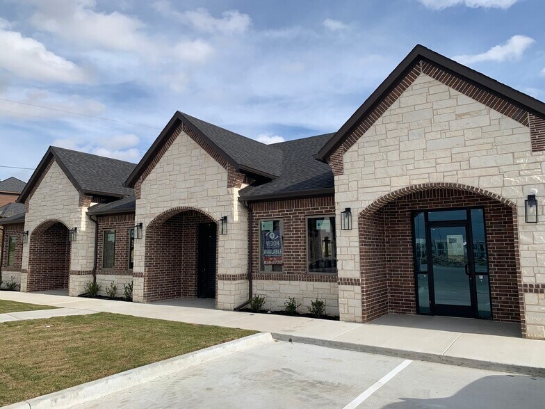 More Photos Of 7305 Canyon Park Dr, Fort Worth Office For Sale