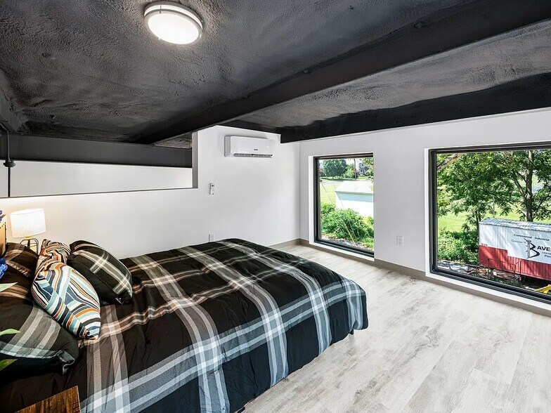 More Photos Of 300 Penn St, Pennsburg Apartments For Sale
