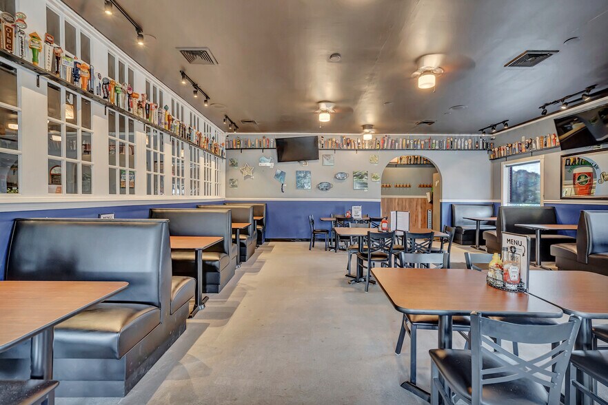 More Photos Of 50-54 Main St, Hebron Restaurant For Lease